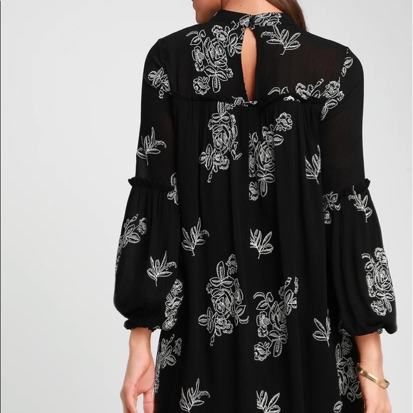 Lulu’s Not Quite Like You Dress - Picture 3 of 4